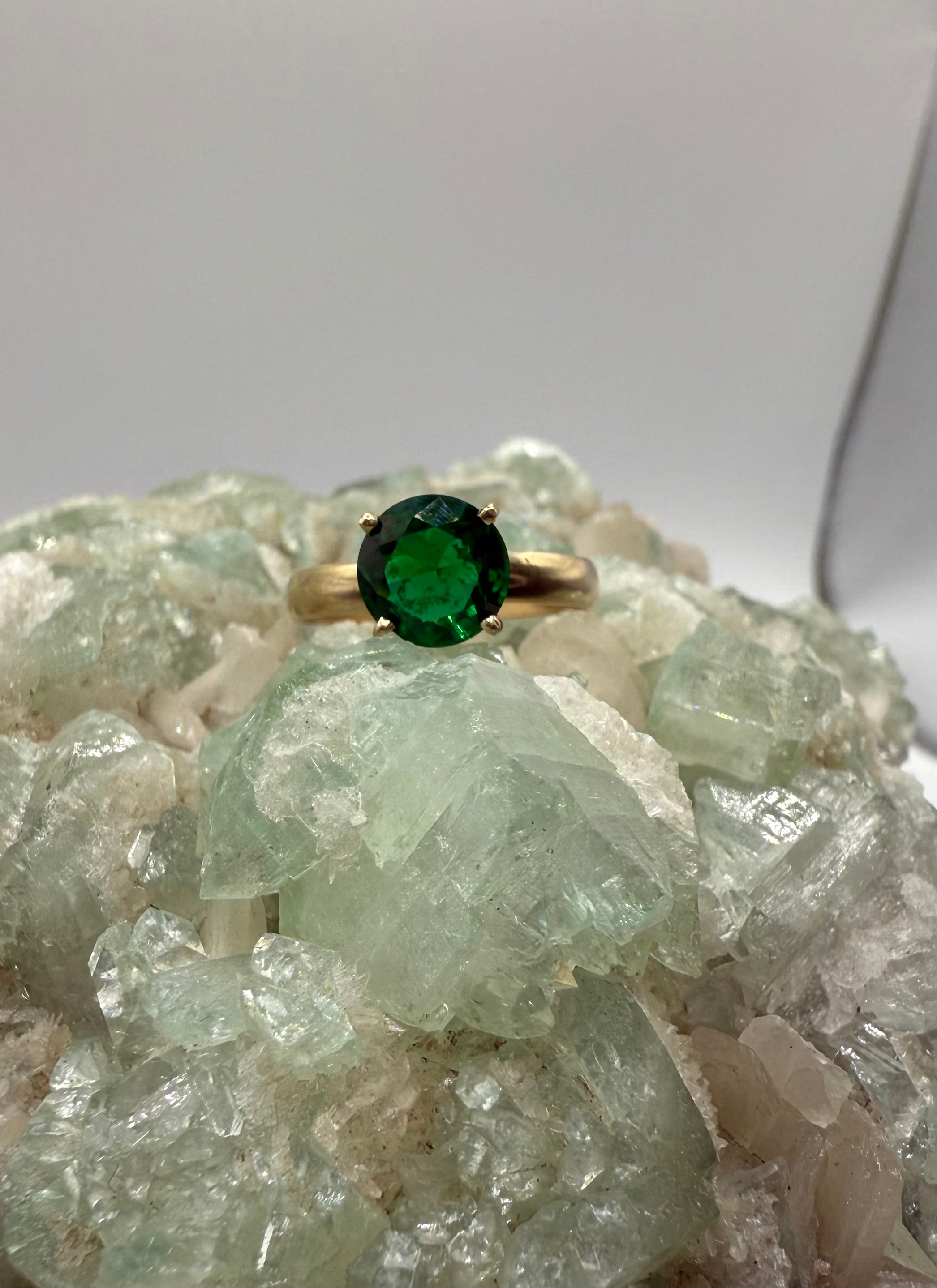 14k Yellow Gold Natural Emerald Ring