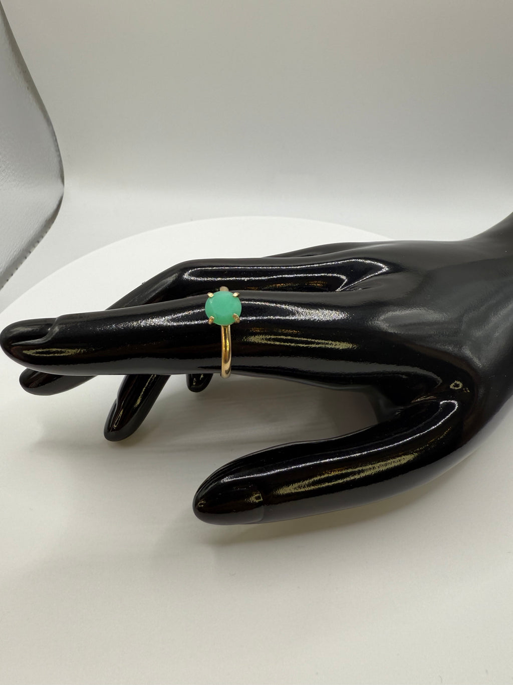 14k Yellow Gold Chrysoprase Ring