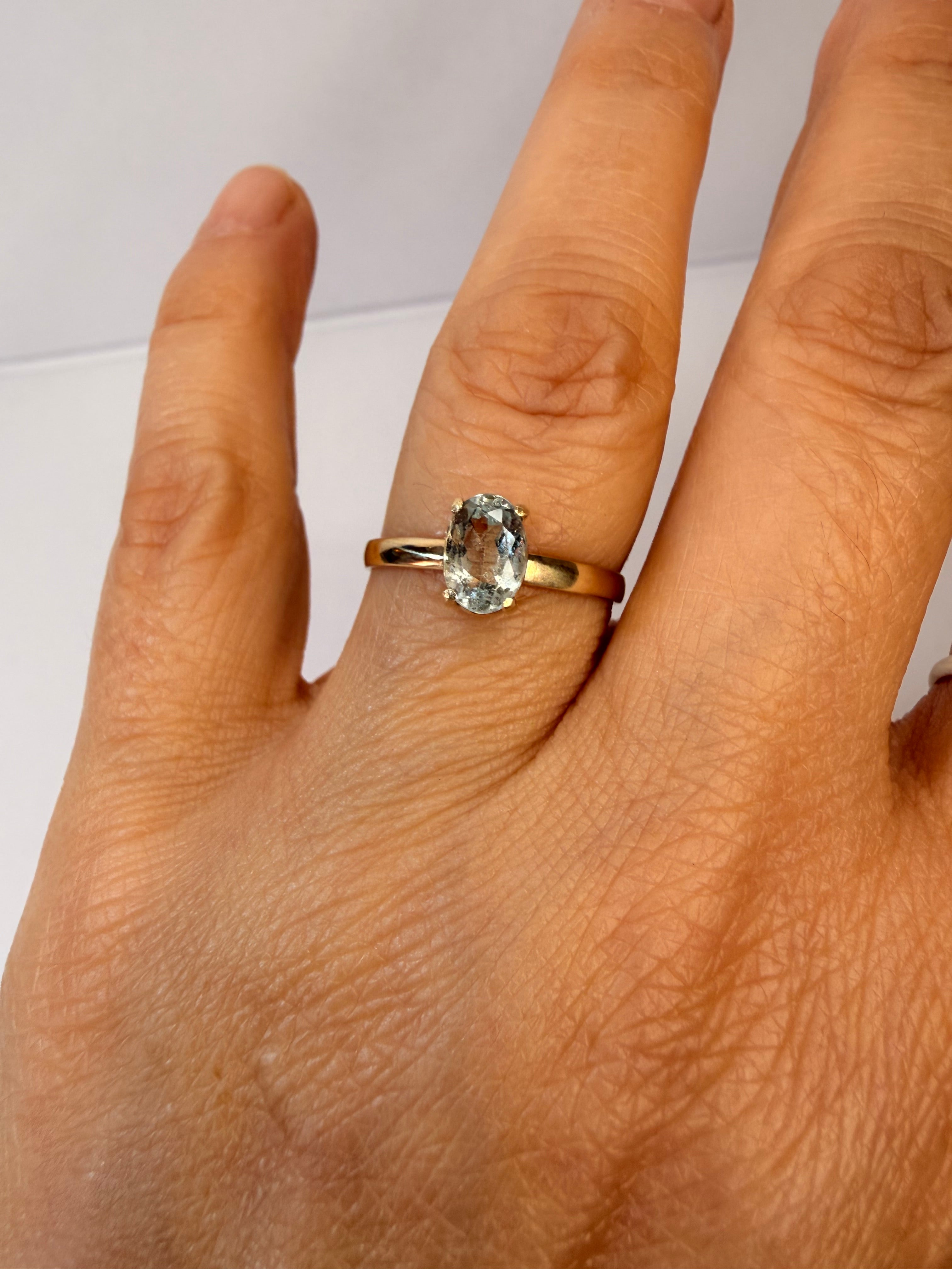 14k Yellow Gold Natural Aquamarine Ring