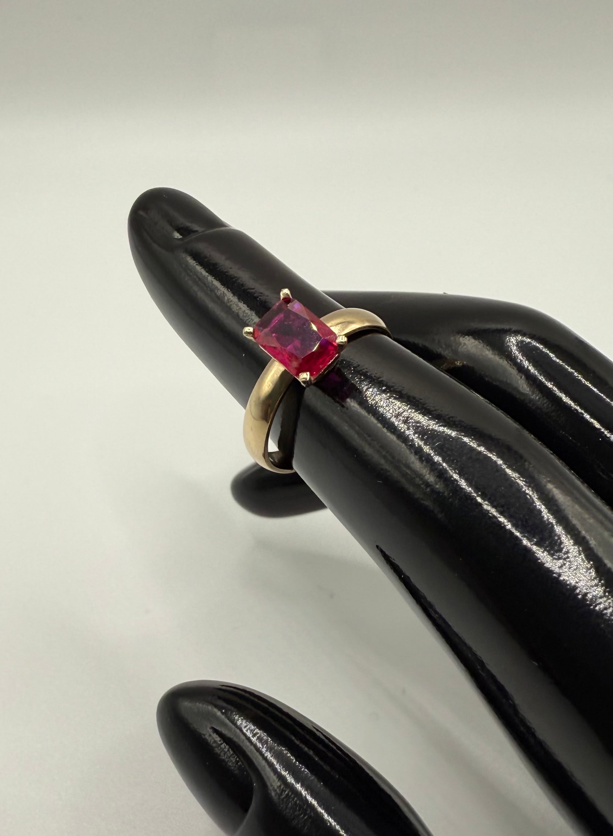 14k Yellow Gold Natural Ruby Ring
