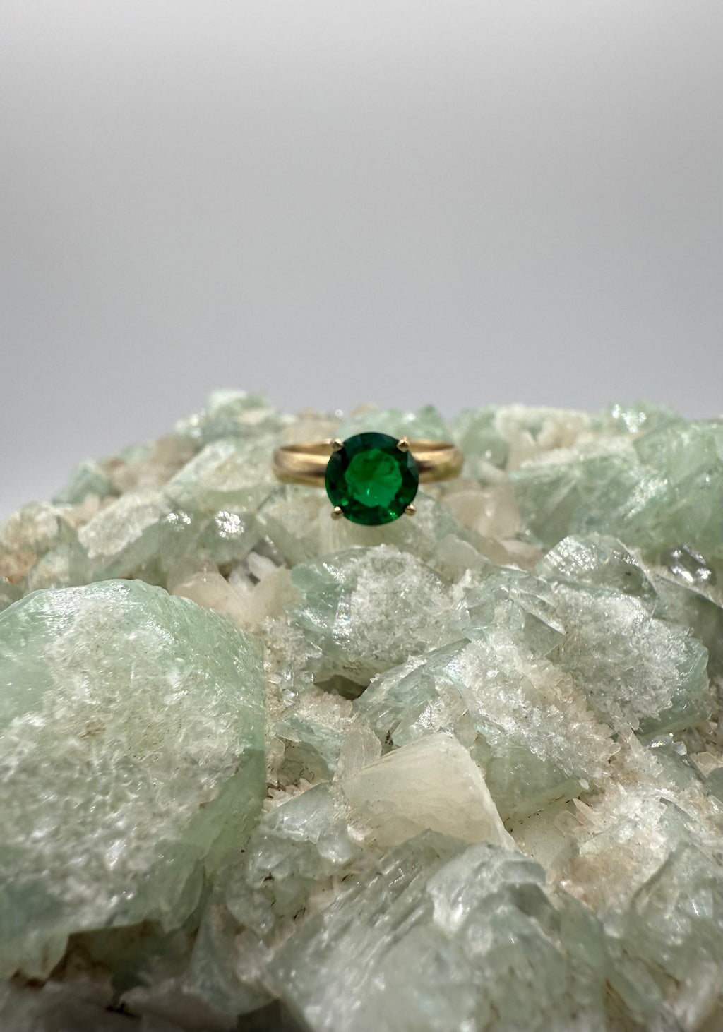 14k Yellow Gold Natural Emerald Ring