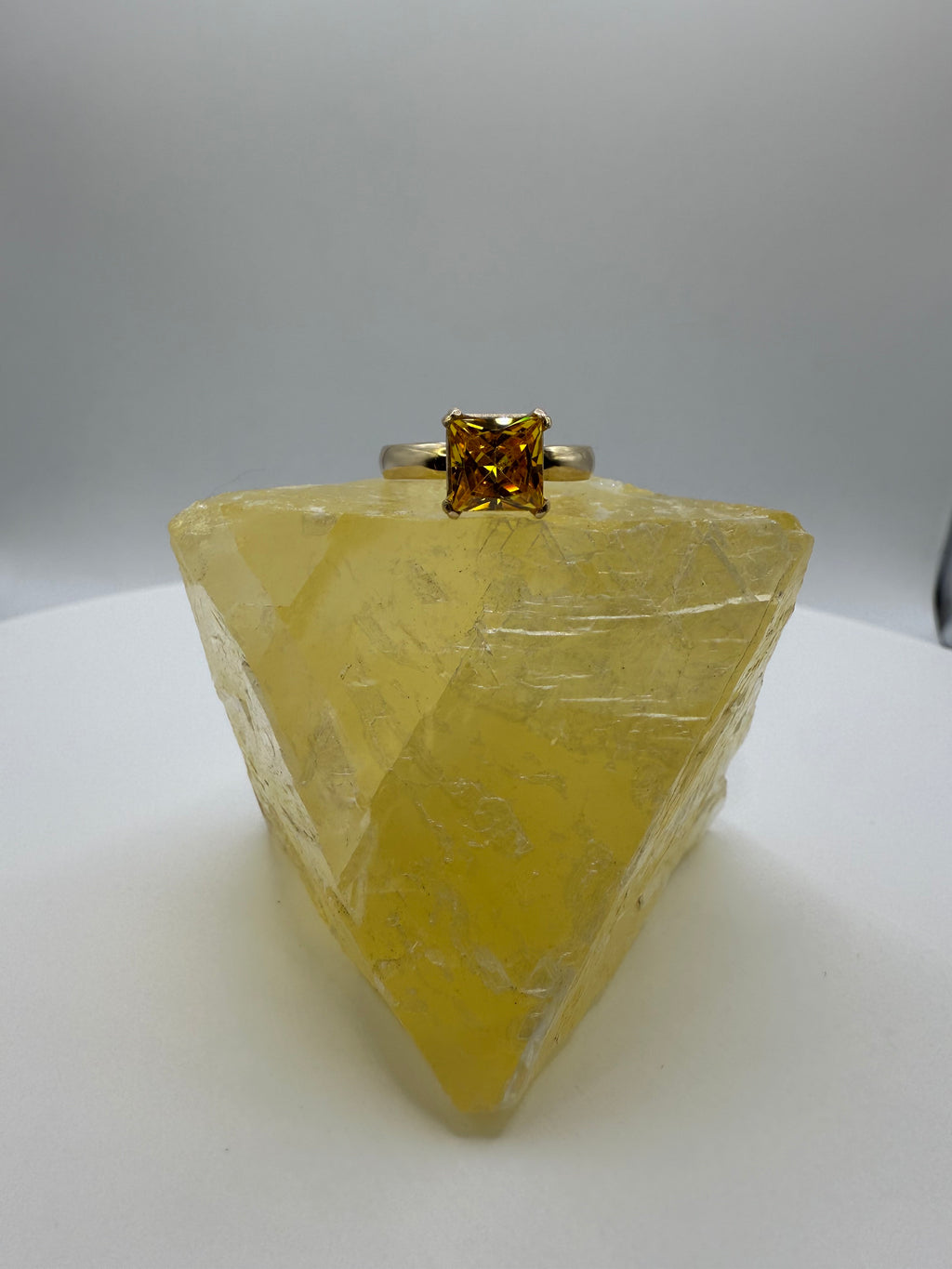 14k Yellow Gold Ceylon Yellow Sapphire Princess Cut Ring