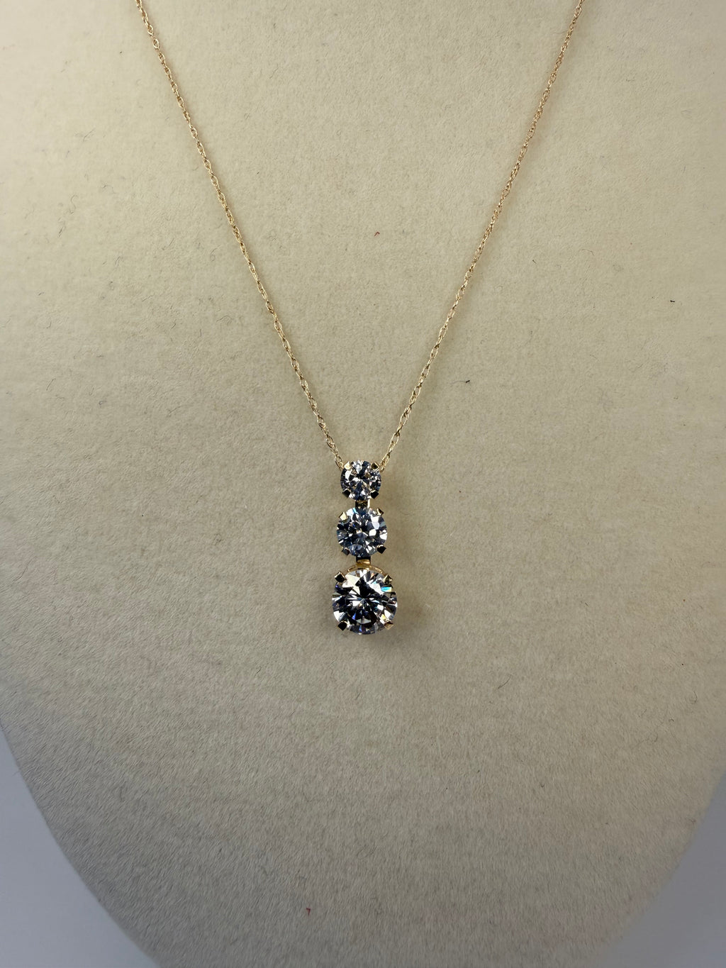 10k Yellow Gold 3 Stone Cubic Zirconia Necklace