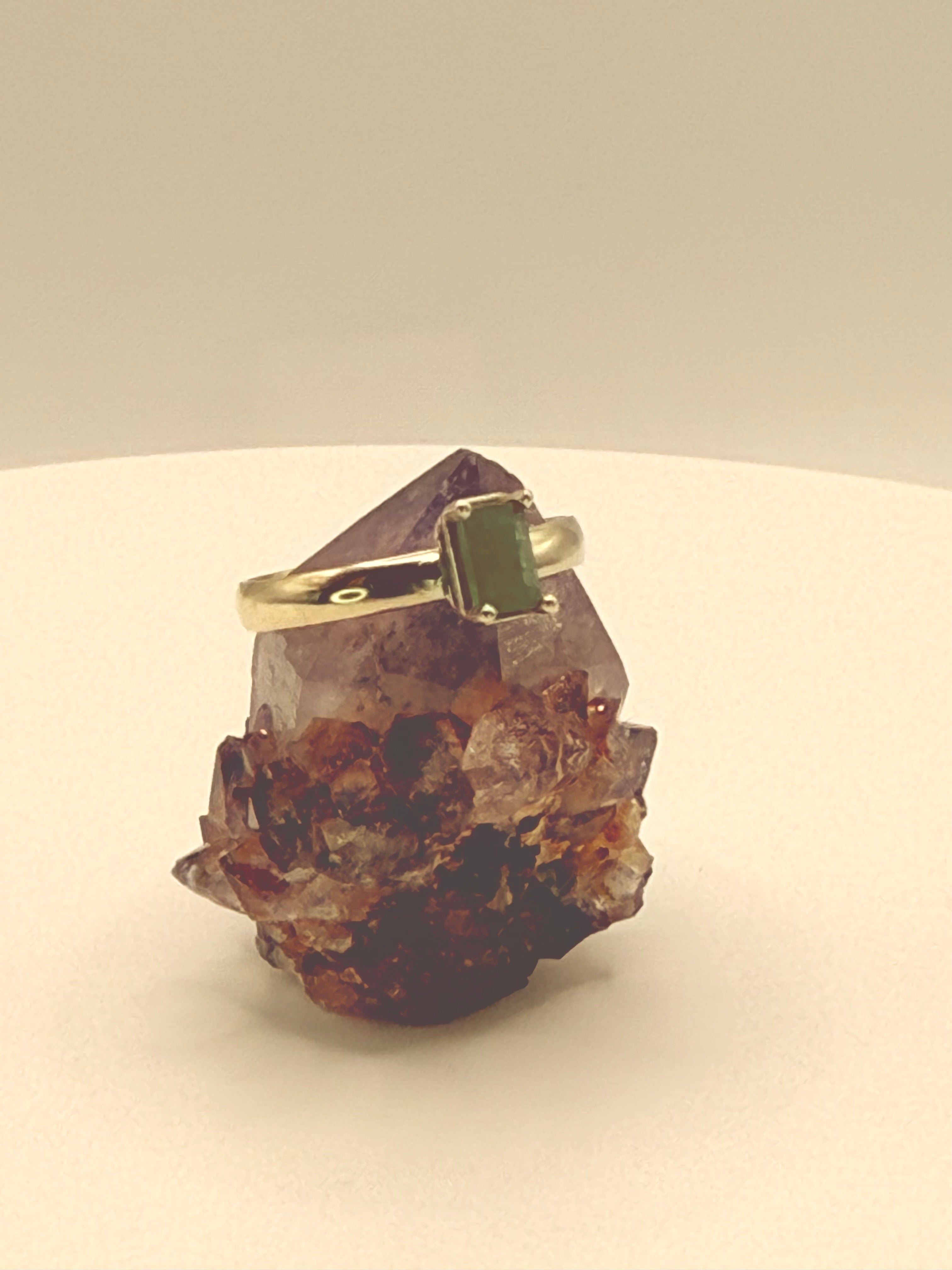 14k Yellow Gold Natural Columbian Emerald Ring