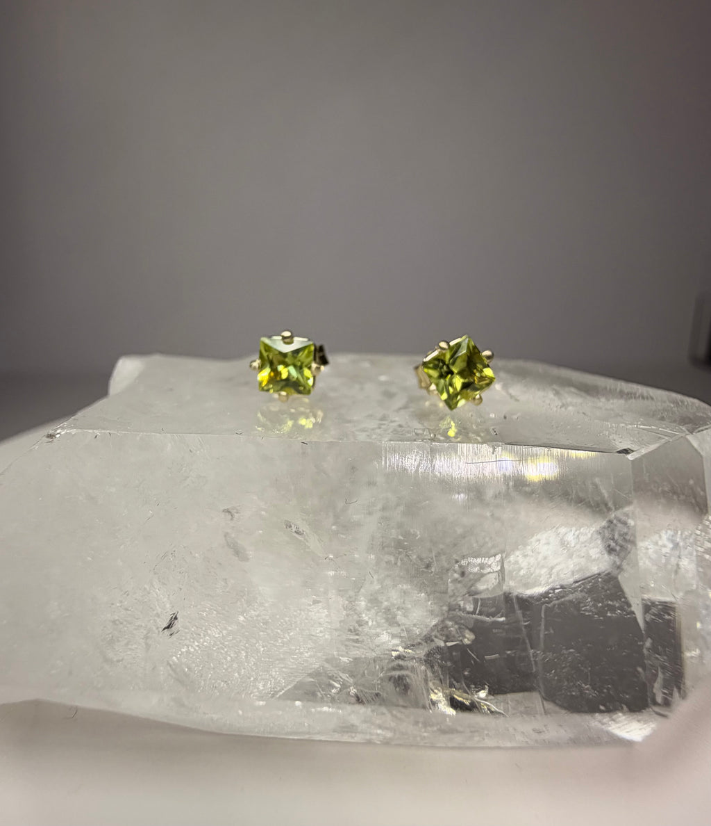 14k Gold Natural Peridot Princess Cut Stud Earrings