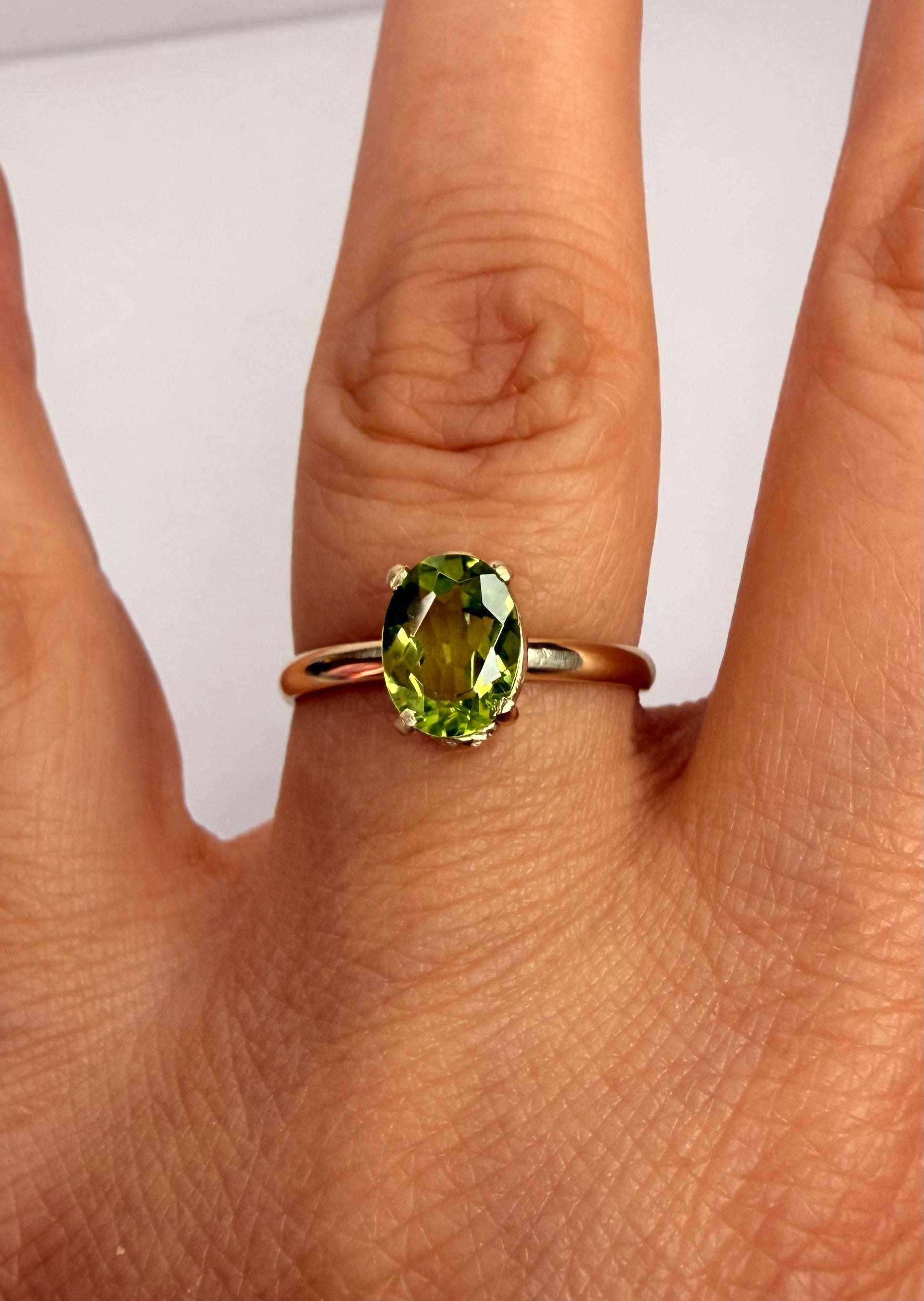 14k Yellow Gold Peridot Ring