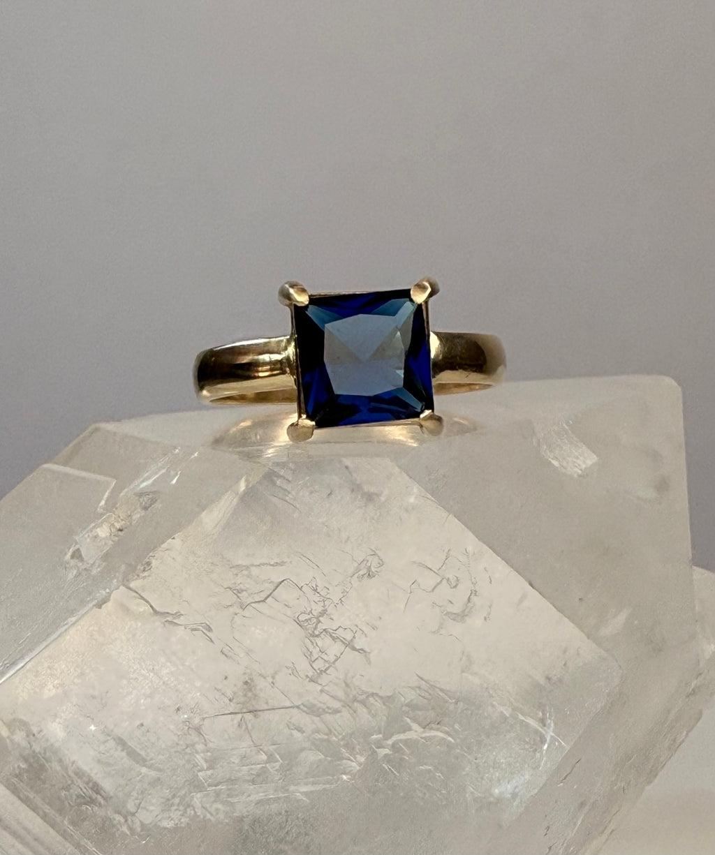14k Yellow Gold Natural Princess Cut Sapphire Ring