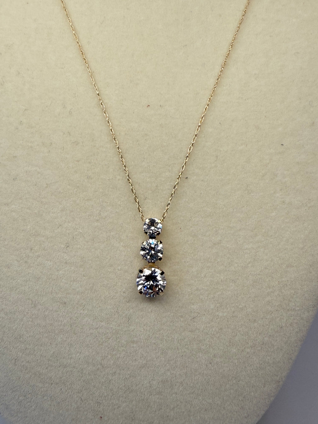 10k Yellow Gold 3 Stone Cubic Zirconia Necklace