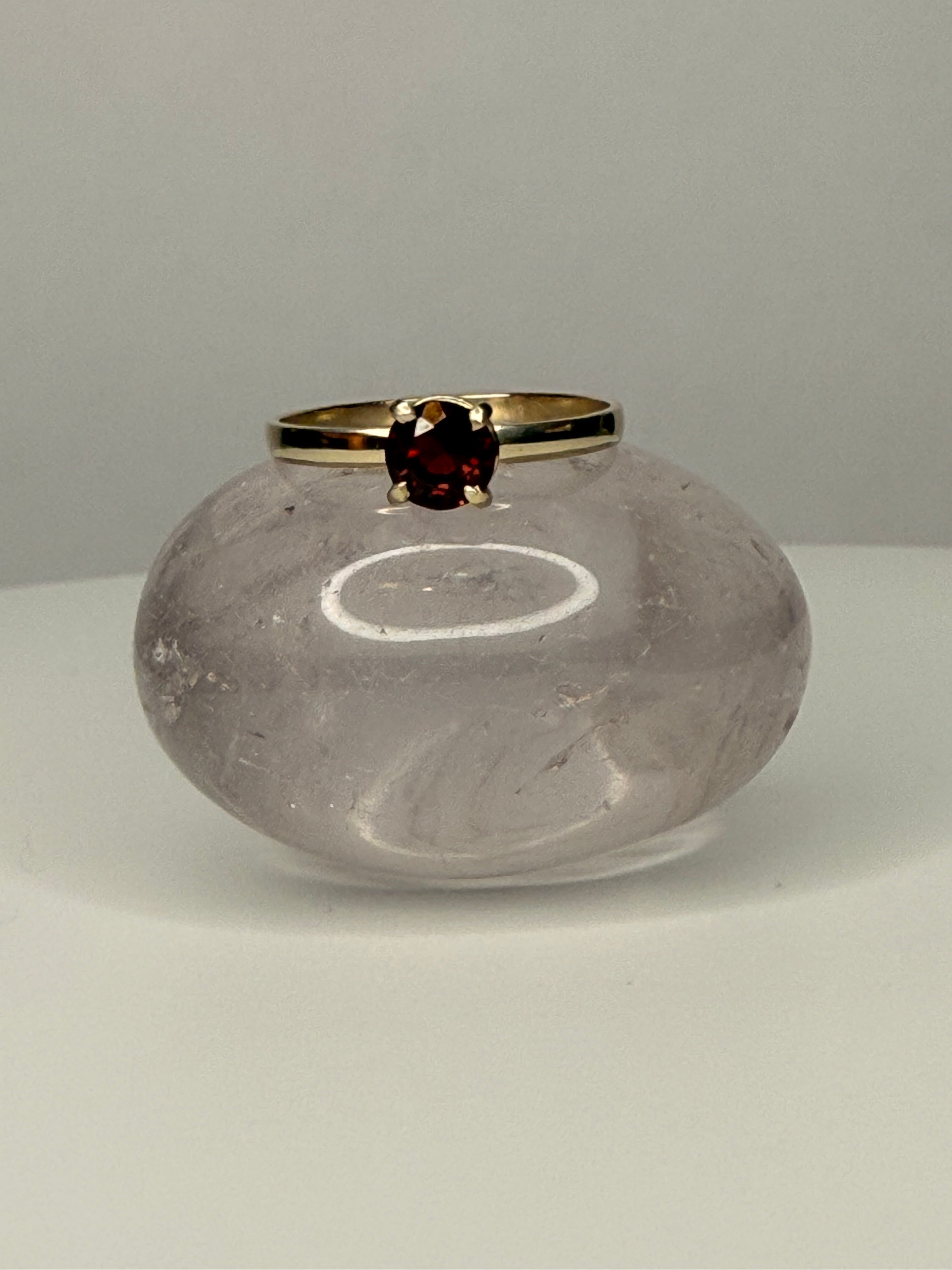 14k Yellow Gold 3/4ct Garnet Ring Size 6