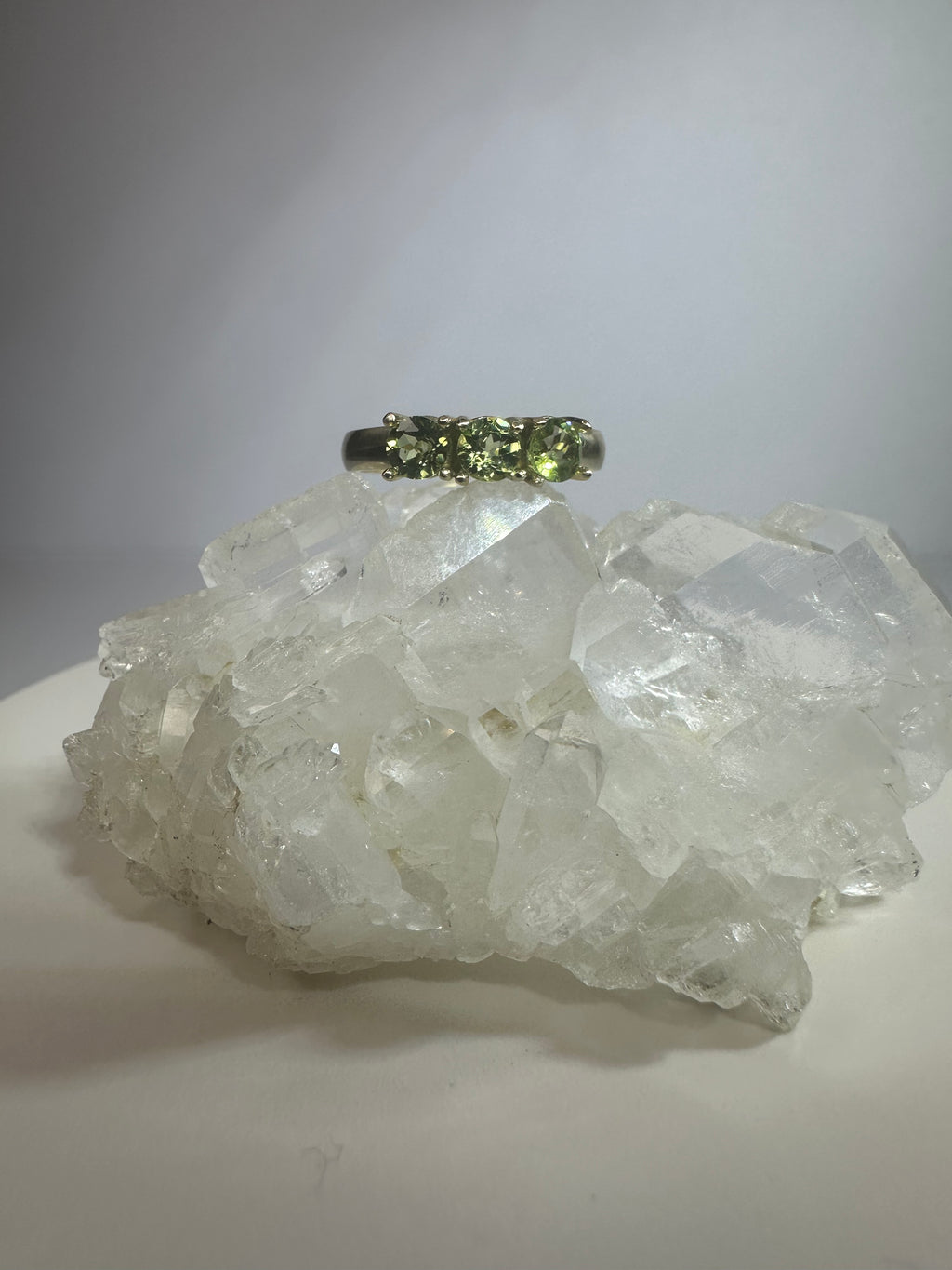 14k Yellow Gold Three Stone Setting Natural Peridot Ring