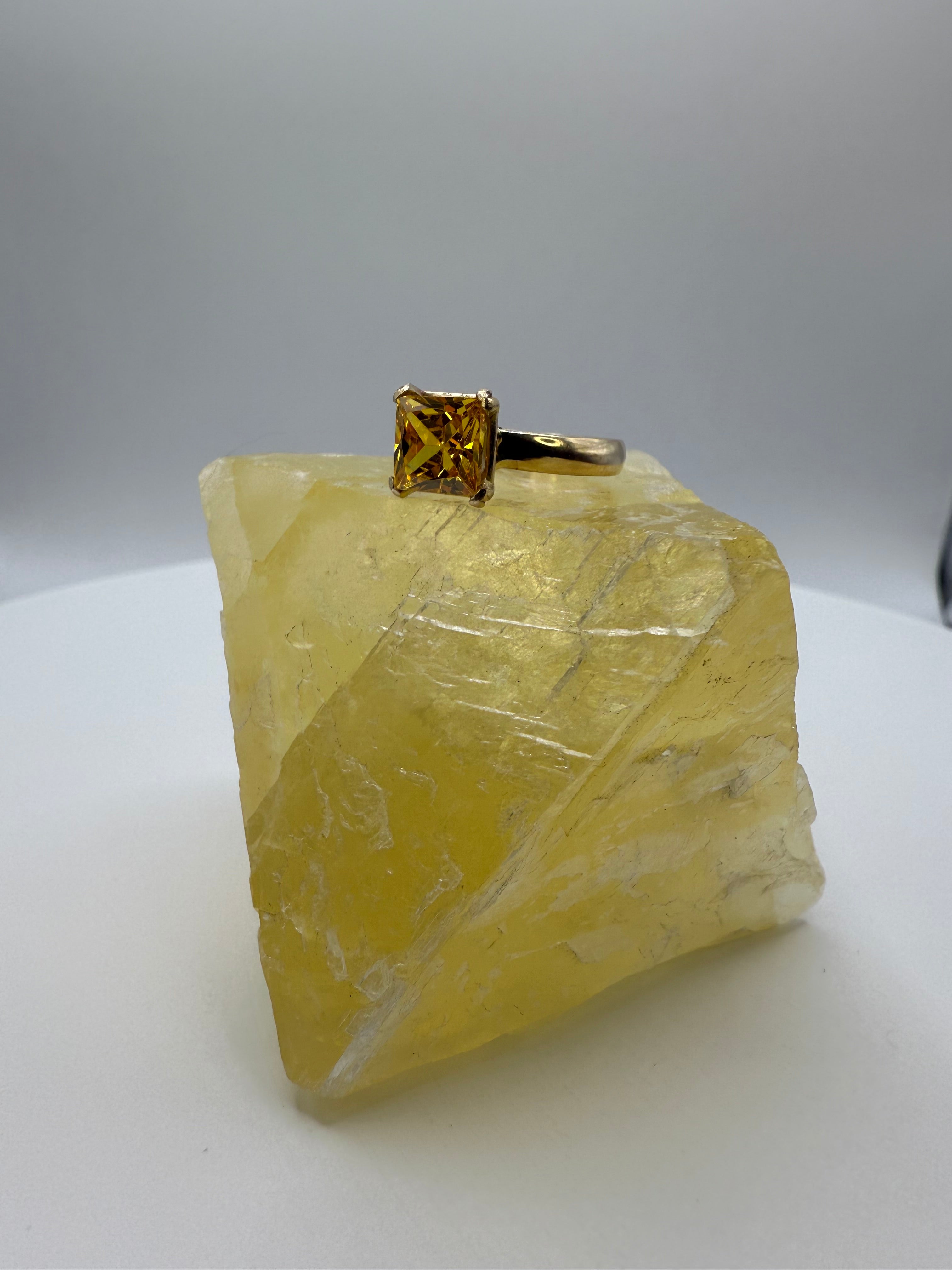 14k Yellow Gold Ceylon Yellow Sapphire Princess Cut Ring