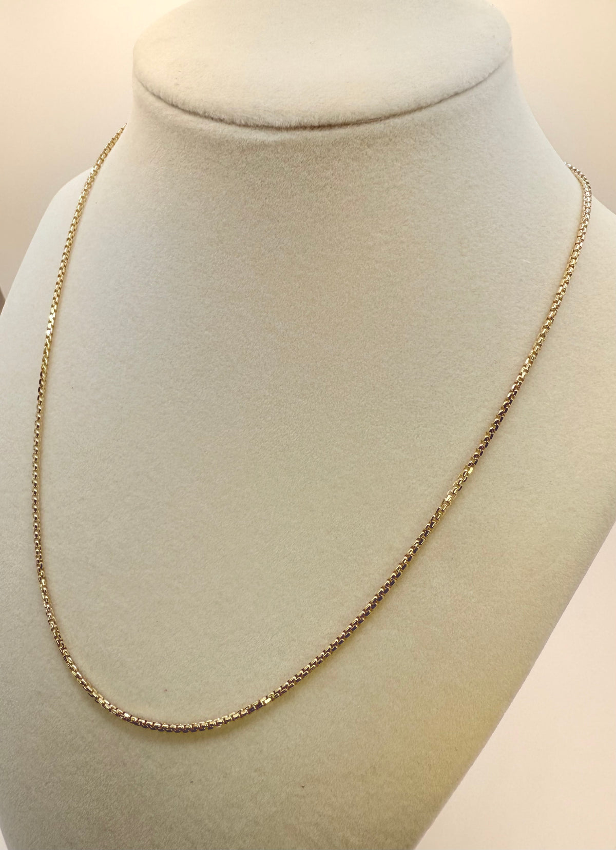14k Solid Gold Diamond-Cut Round Box Chain (18 Inch, 4.2g)