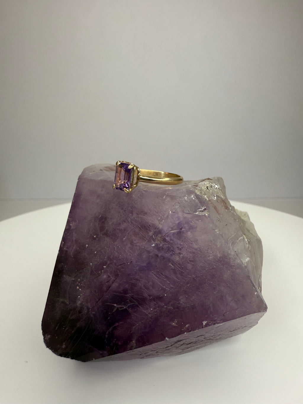 14k Yellow Gold Amethyst Ring