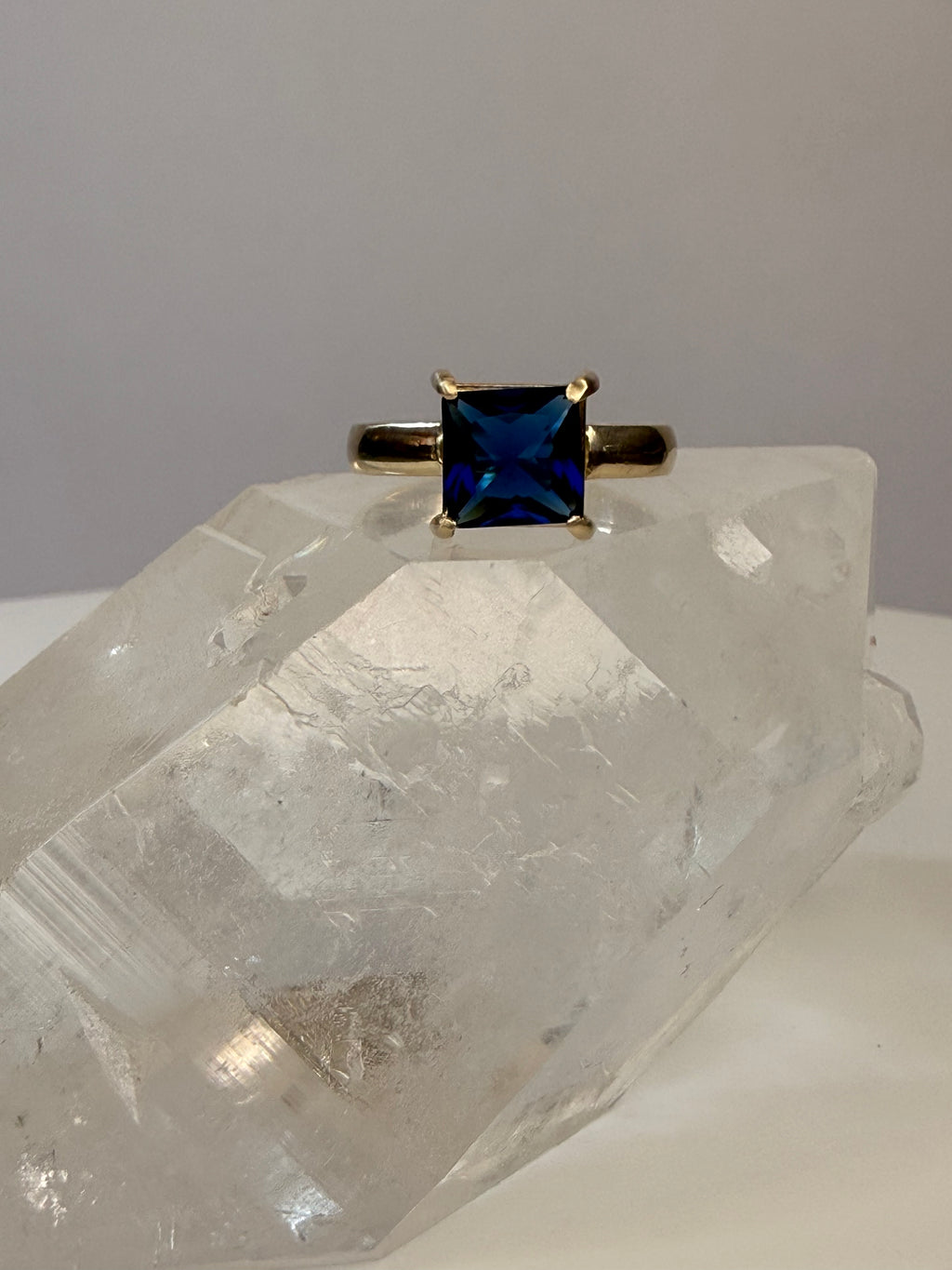 14k Yellow Gold Natural princess Cut Sapphire Ring