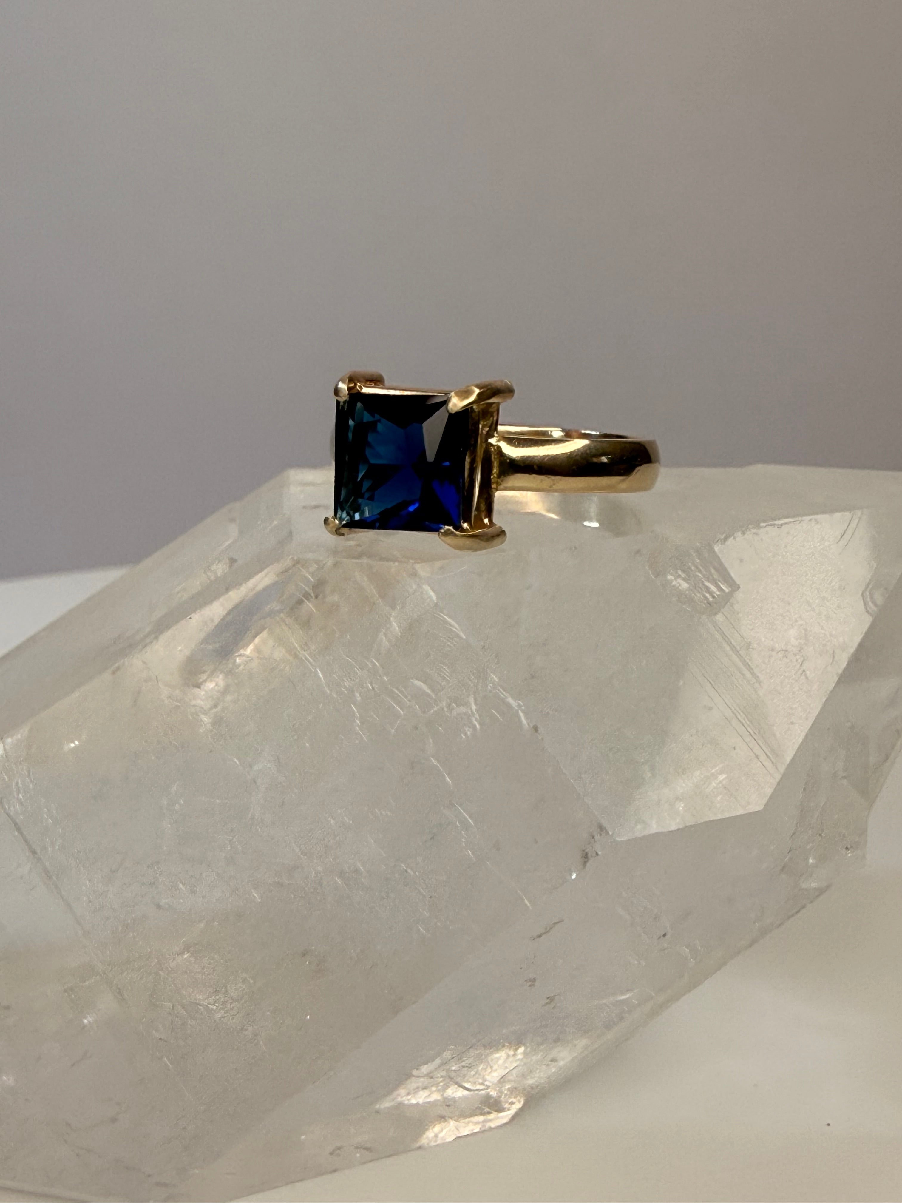 14k Yellow Gold Natural Princess Cut Sapphire Ring
