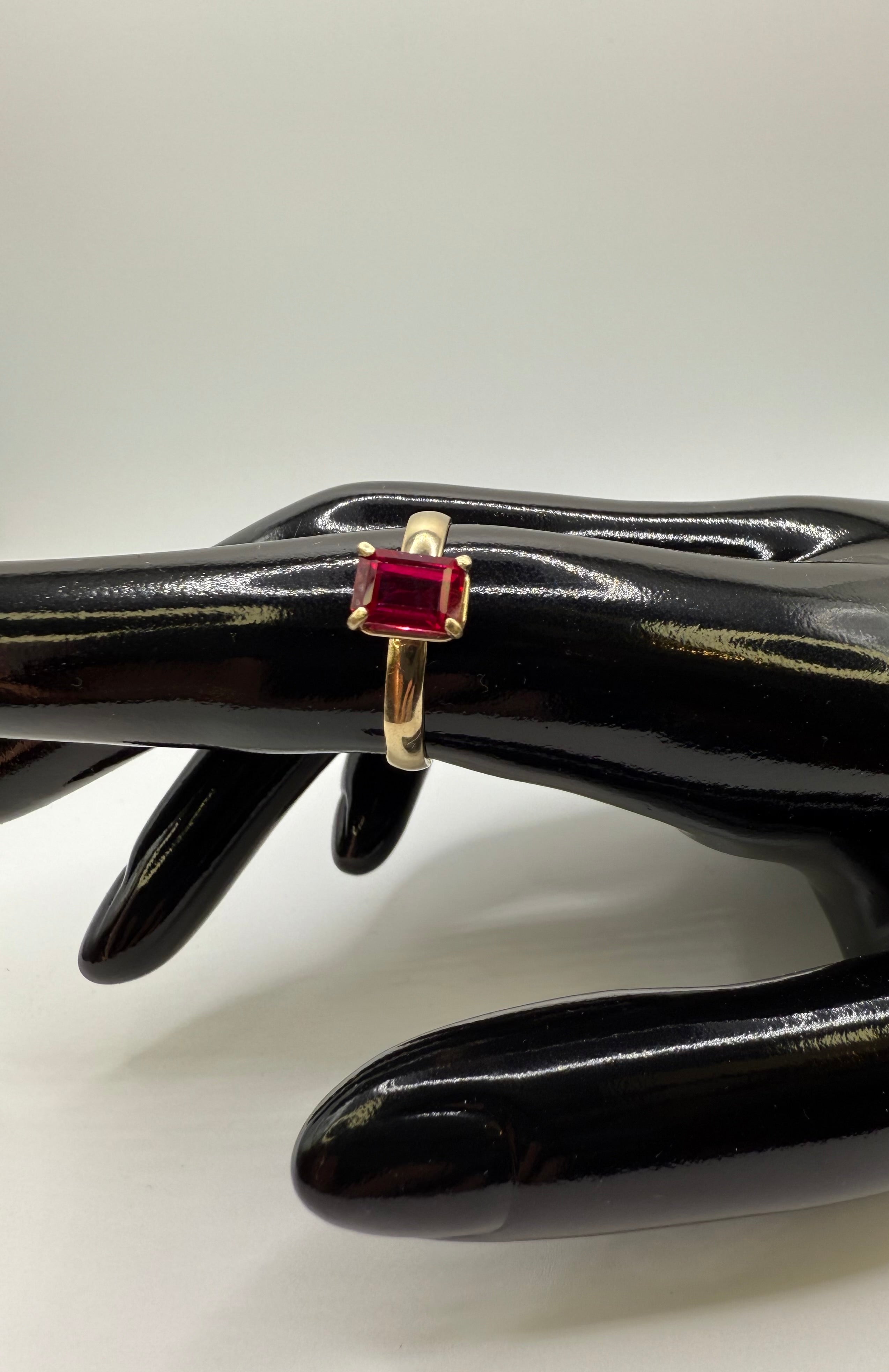 14k Yellow Gold Natural Ruby Ring
