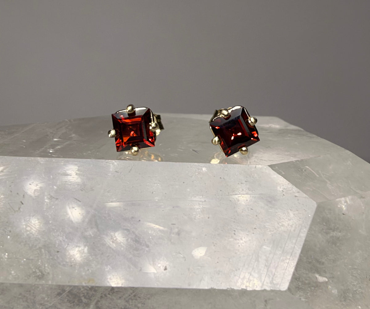 10K Yellow Gold Natural Mozambique Garnet Stud Earrings | 4mm Princess Cut