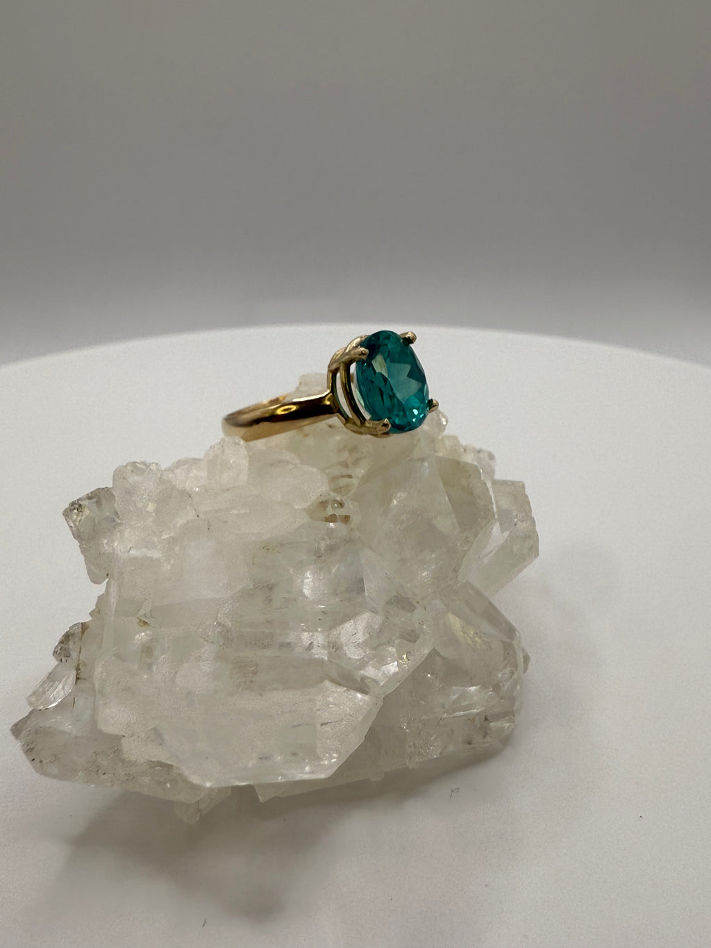 14k Yellow Gold Natural Bi-Colored Blue/Green Sapphire Ring