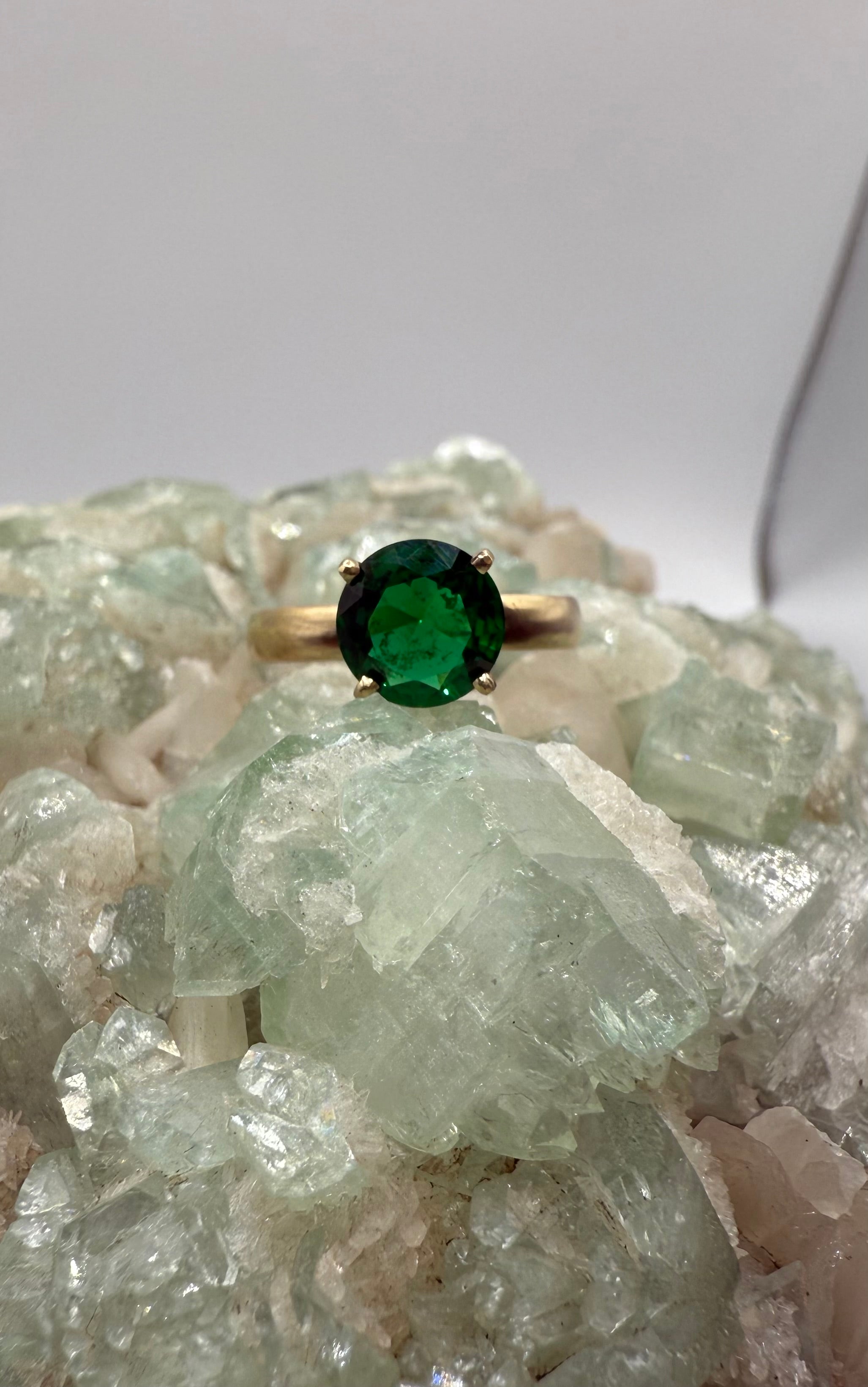 14k Yellow Gold Natural Emerald Ring