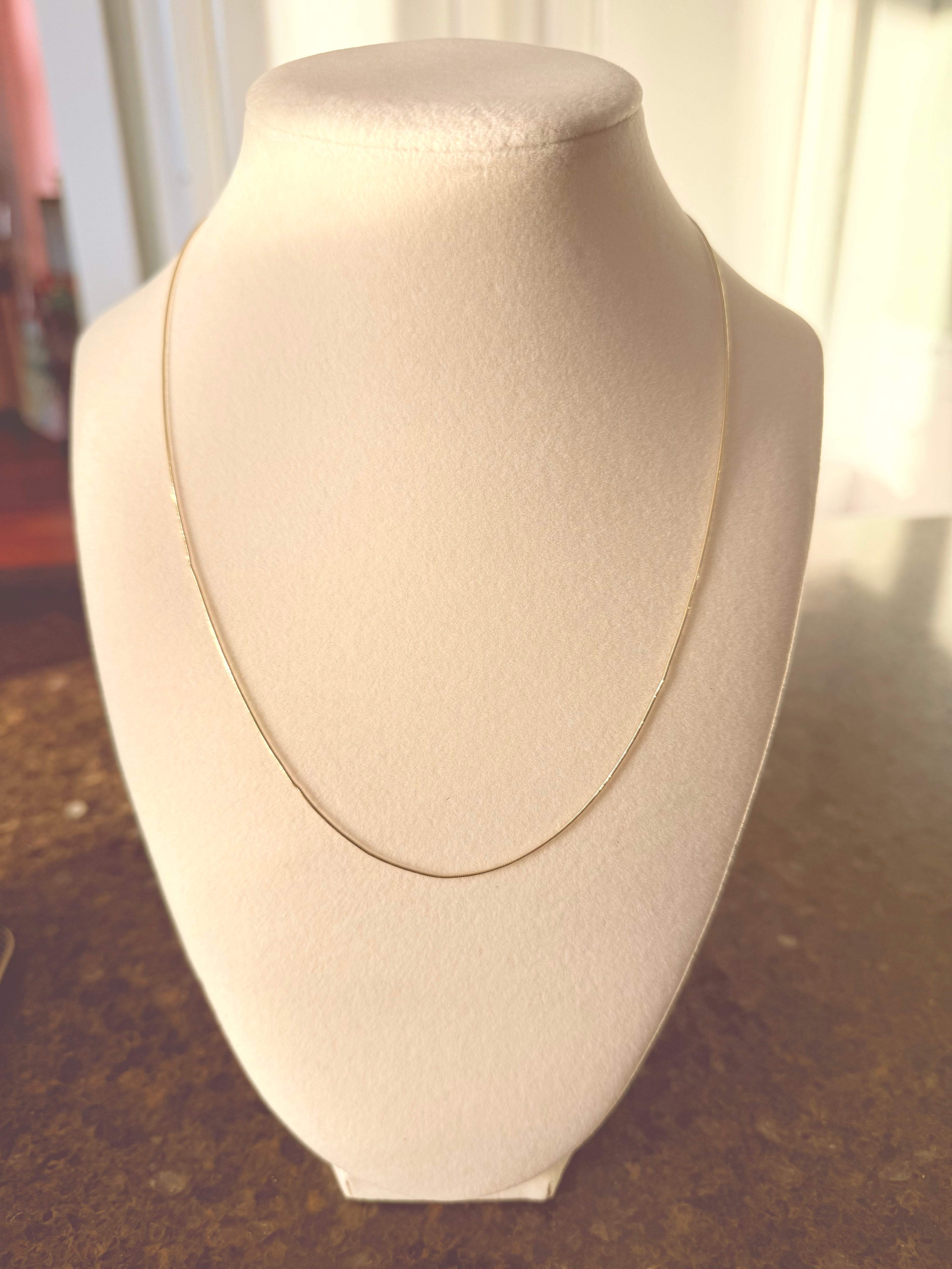 14k Seamed Snake Chain 18"