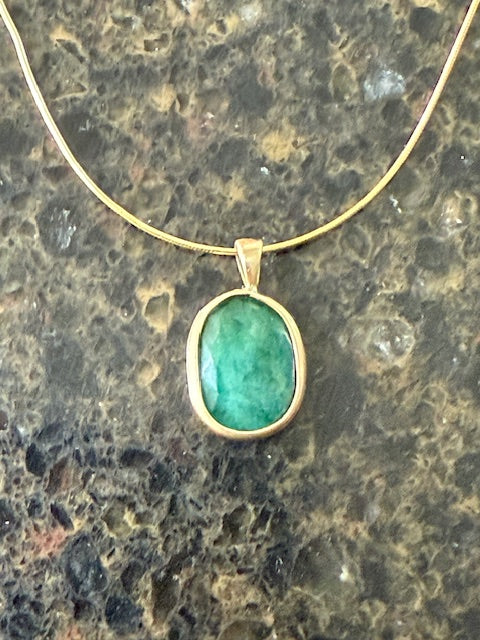 14k Yellow Gold Natural Emerald Pendant