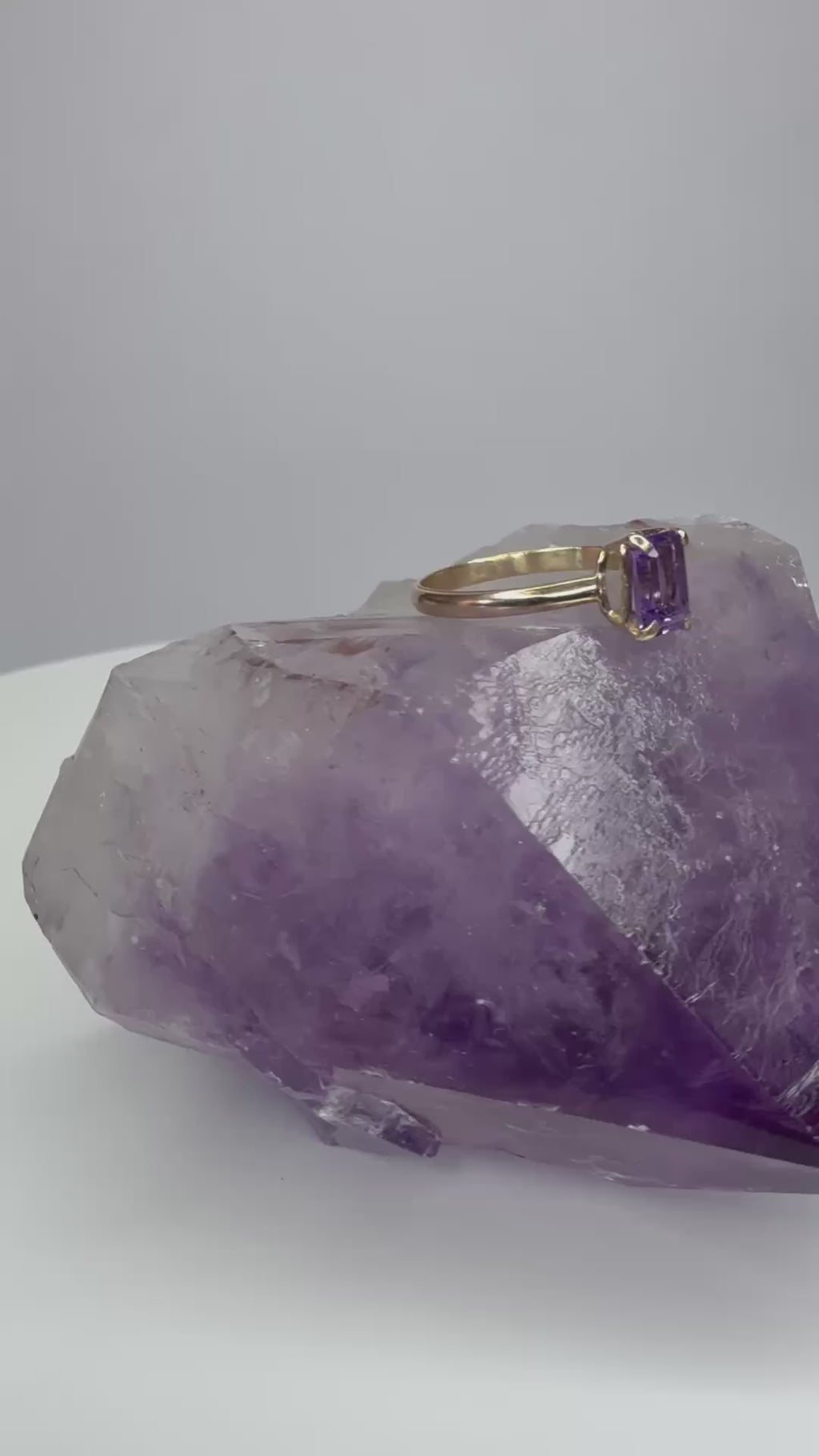 14k Yellow Gold Amethyst Ring