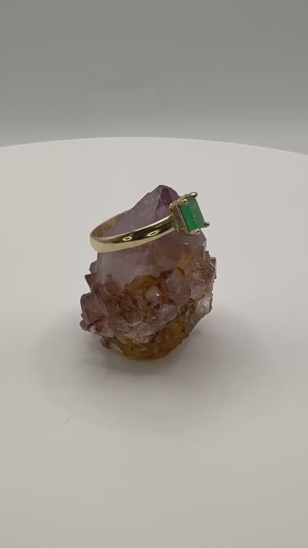 14k Yellow Gold Natural Columbian Emerald Ring