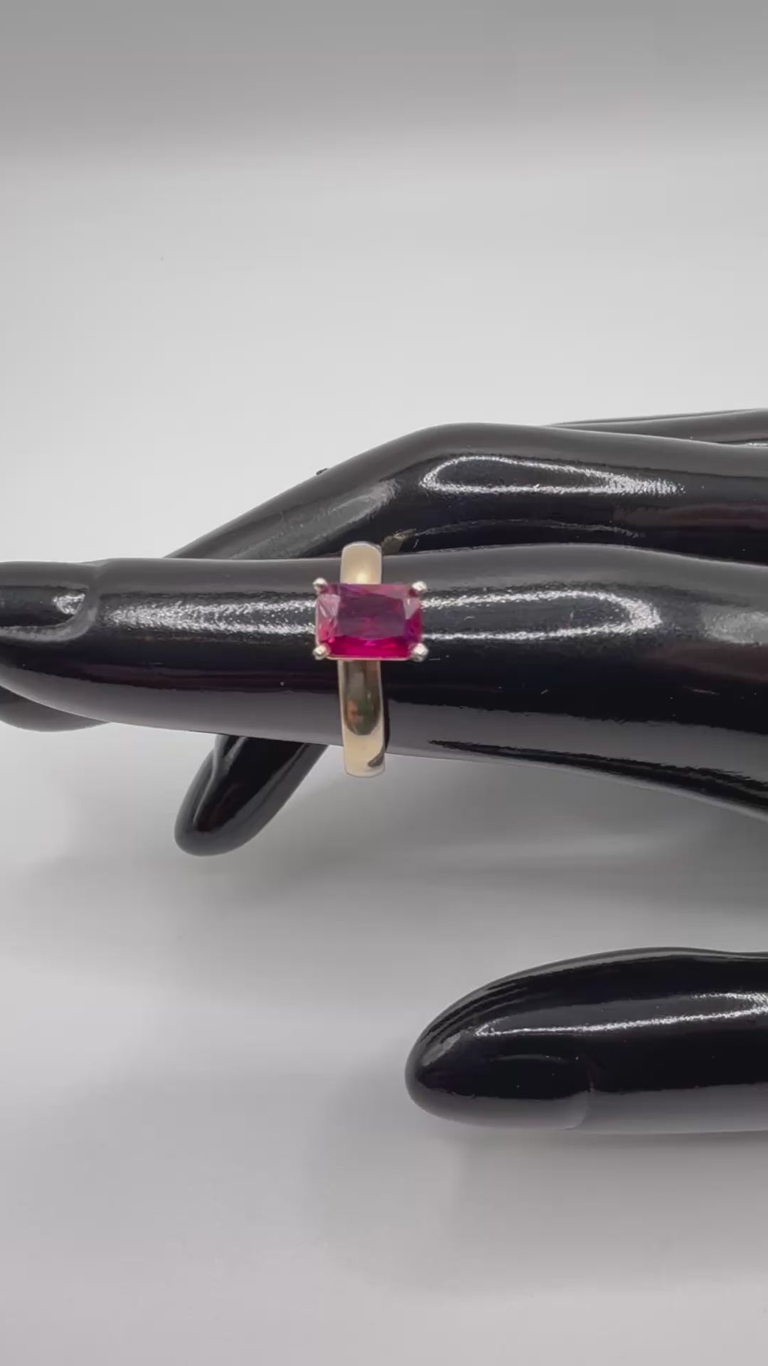 14k Yellow Gold Natural Ruby Ring