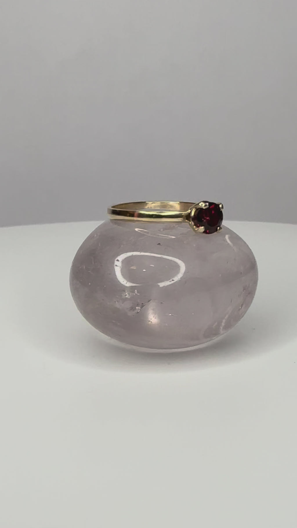 14k Yellow Gold 3/4ct Garnet Ring Size 6