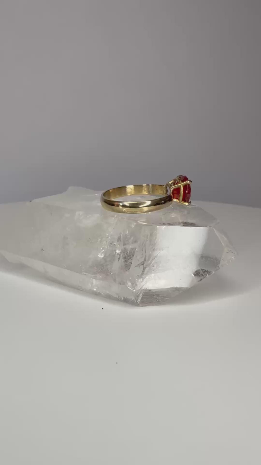 14k Yellow Gold Natural Ceylon Orange Sapphire Ring