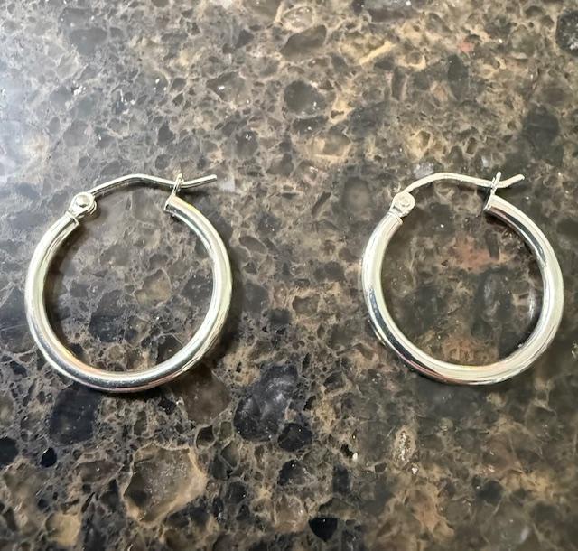 14k White Gold Hoop Earrings